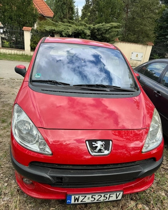 Peugeot 1007 cena 9000 przebieg: 98425, rok produkcji 2005 z Łomianki małe 37